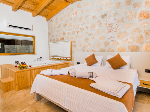  gece  -  Kasım
  | Kalkan Ulugöl Lüks Villa (6 Kişilik, Doğa Manzaralı, Hamam, Saunalı)